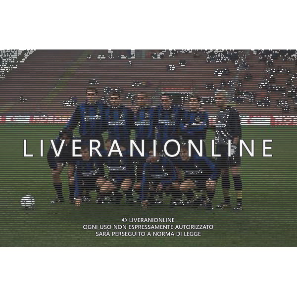 07-12-2000 INTER HERTA BERLINO COPPA UEFA NELLA FOTO FORMAZIONE INTER-LAURENT BLANC-CHRISTIAN VIERI-MATTEO FERRARI-BRUNO CIRILLO-JAVIER ZANETTI- SEBASTIAN FREY SED ALVARO RECOBA-VLADIMIR JUGOVIC-LUIGI DI BIAGIO-IVAN CORDOBA-FRANCISCO FARINOS. AG ALDO LIVERANI SAS