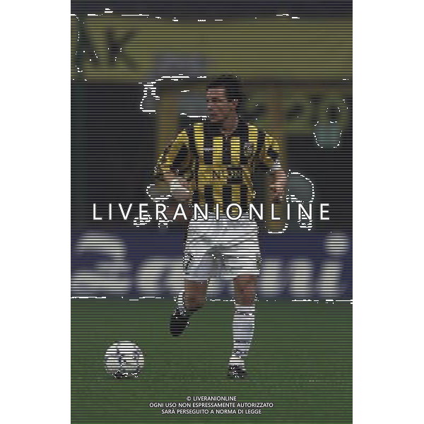 26 OTTOBRE 2000 SECONDO TURNO ANDATA INTER VITESSE COPPA UEFA NELLA FOTO MARK VAN HINTUM AG ALDO LIVERANI SAS