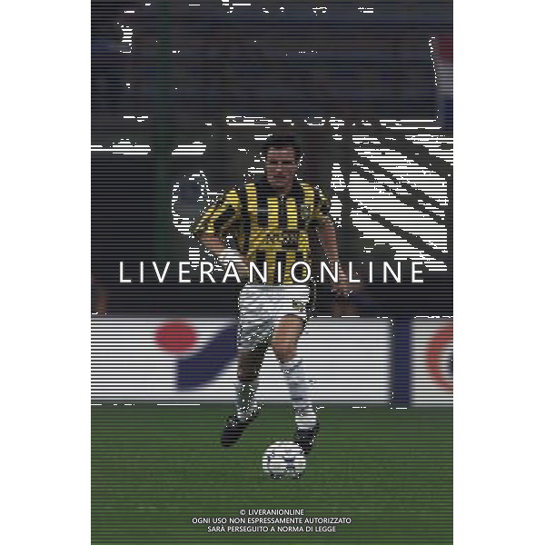 26 OTTOBRE 2000 SECONDO TURNO ANDATA INTER VITESSE COPPA UEFA NELLA FOTO MARK VAN HINTUM AG ALDO LIVERANI SAS