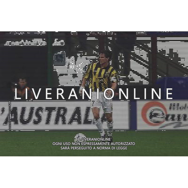 26 OTTOBRE 2000 SECONDO TURNO ANDATA INTER VITESSE COPPA UEFA NELLA FOTO MARK VAN HINTUM AG ALDO LIVERANI SAS