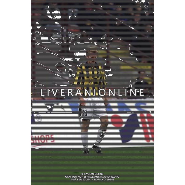 26 OTTOBRE 2000 SECONDO TURNO ANDATA INTER VITESSE COPPA UEFA NELLA FOTO REMCO VAN DER SCHAFF AG ALDO LIVERANI SAS