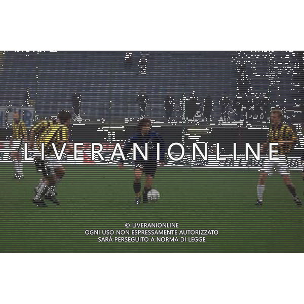 26 OTTOBRE 2000 SECONDO TURNO ANDATA INTER VITESSE COPPA UEFA NELLA FOTO ANDREA PIRLO AG ALDO LIVERANI SAS