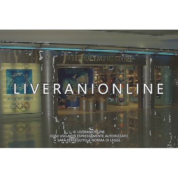 GRECIA 2001- ATENE NELLA FOTO OLYMPIC STORE AG ALDO LIVERANI SAS