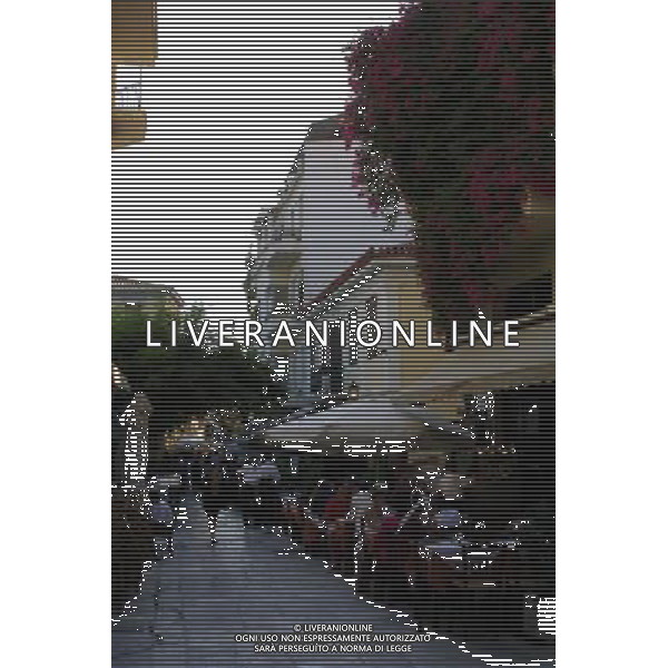 GRECIA 2001- ATENE NELLA FOTO TAVERNE BAR DI ATENE AG ALDO LIVERANI SAS