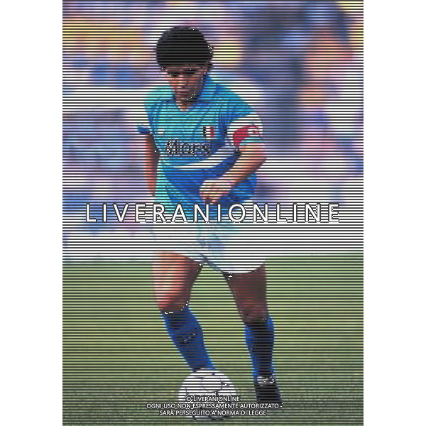 RETROSPETTIVA DIEGO ARMANDO MARADONA NELLA FOTO DIEGO ARMANDO MARADONA CON LA MAGLIA DEL NAPOLI AG ALDO LIVERANI SAS