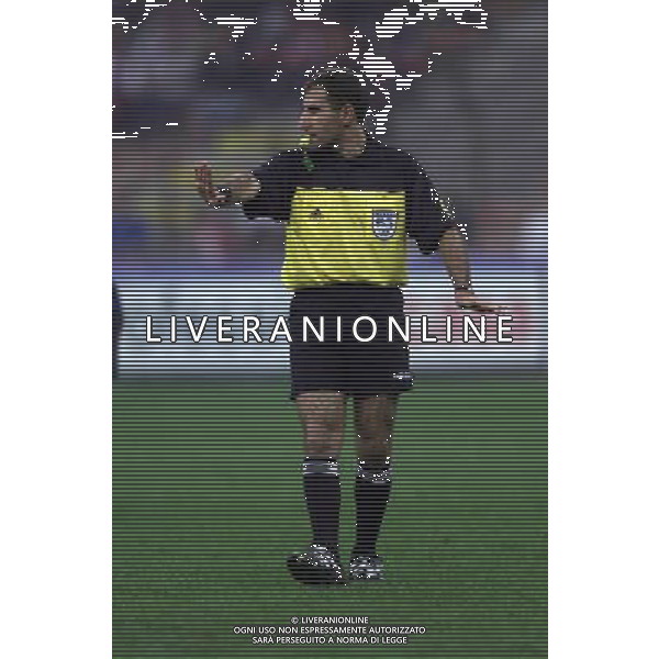 28-09-2000 INTER -RUCH CHORZOW COPPA UEFA NELLA FOTO ARBITRO TOKAT AG ALDO LIVERANI SAS