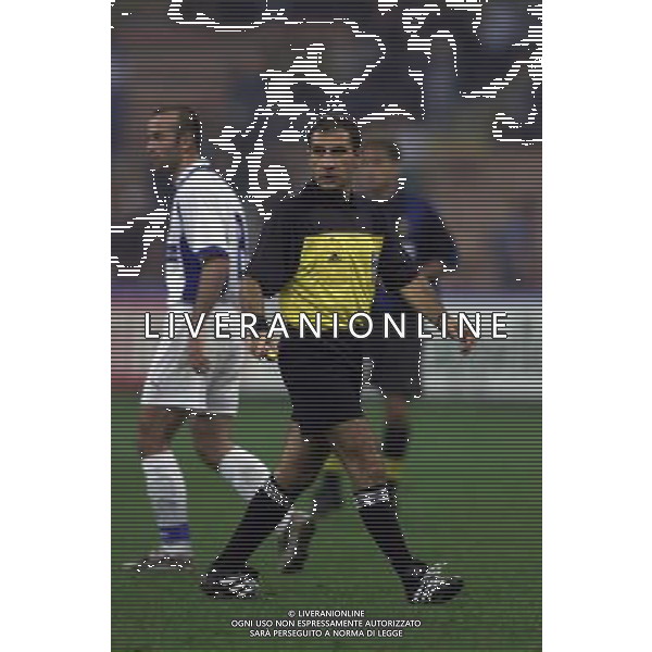 28-09-2000 INTER -RUCH CHORZOW COPPA UEFA NELLA FOTO ARBITRO TOKAT AG ALDO LIVERANI SAS