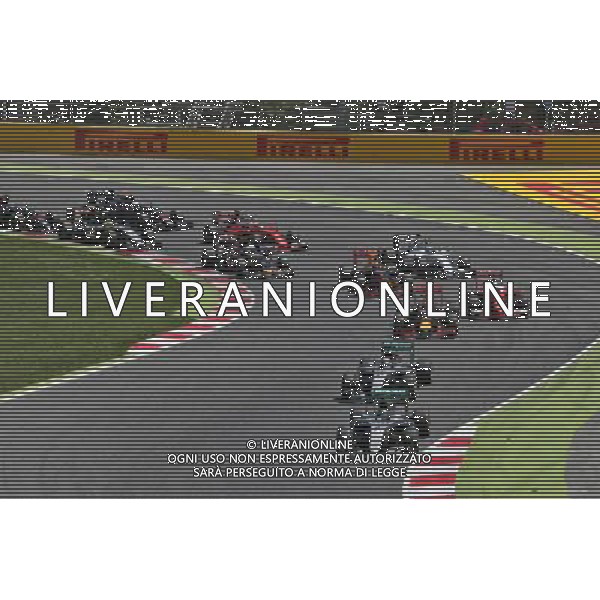 Nico Rosberg (GER) Mercedes AMG F1 W07 Hybrid leads team mate Lewis Hamilton (GBR) Mercedes AMG F1 W07 Hybrid at the start of the race. 15.05.2016. Formula 1 World Championship, Rd 5, Spanish Grand Prix, Barcelona, Spain, Race Day. AG ALDO LIVERANI SAS ONLY ITALY