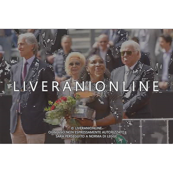 Internazionali BNL d\'Italia 2016 Roma - 15.05.2016 - Foro Italico - nella foto: Serena Williams con la coppa del torneo /Ph. Corradetti - AGENZIA ALDO LIVERANI SAS