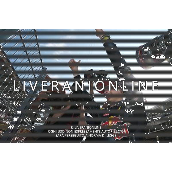 Race winner Max Verstappen (NLD) Red Bull Racing celebrates with the fans. 15.05.2016. Formula 1 World Championship, Rd 5, Spanish Grand Prix, Barcelona, Spain, Race Day. 