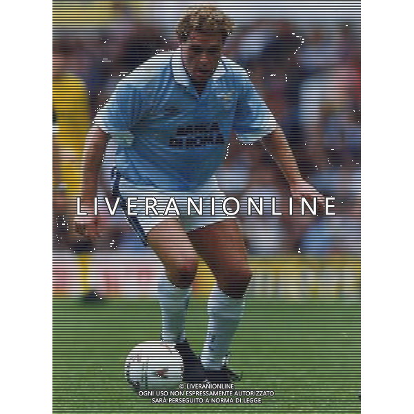 RETROSPETTIVA PAUL GASCOIGNE CALCIATORE NELLA FOTO PAUL GASCOIGNE CON LA MAGLIA DELLA LAZIO AG ALDO LIVERANI SAS