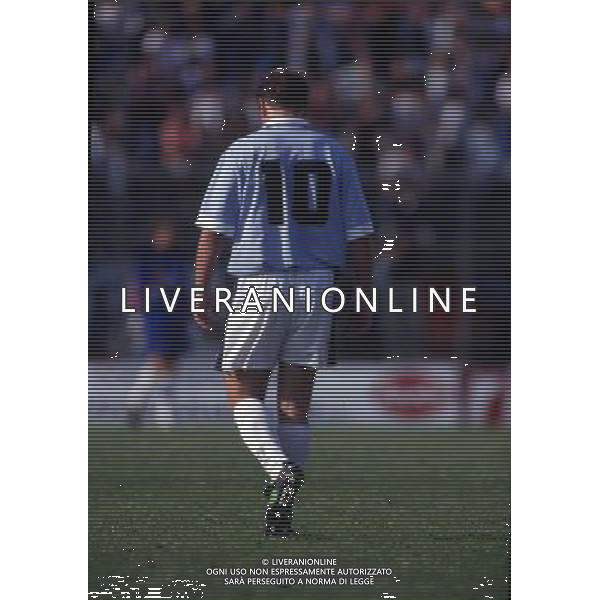 RETROSPETTIVA PAUL GASCOIGNE CALCIATORE NELLA FOTO PAUL GASCOIGNE CON LA MAGLIA DELLA LAZIO AG ALDO LIVERANI SAS