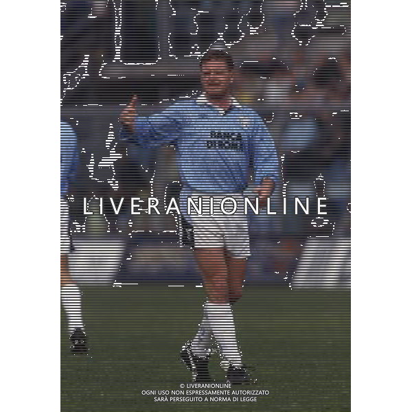 RETROSPETTIVA PAUL GASCOIGNE CALCIATORE NELLA FOTO PAUL GASCOIGNE CON LA MAGLIA DELLA LAZIO AG ALDO LIVERANI SAS