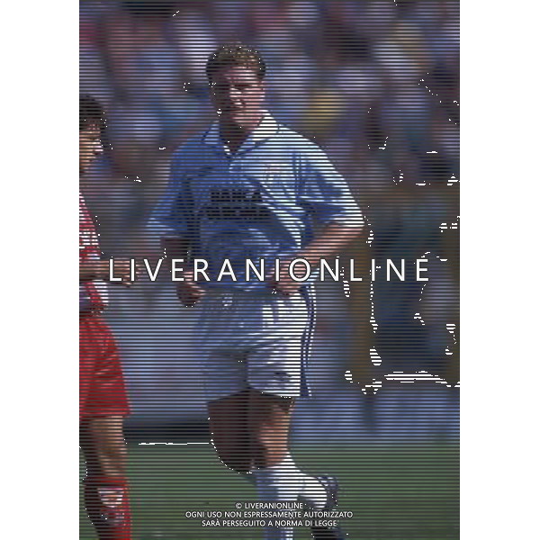 RETROSPETTIVA PAUL GASCOIGNE CALCIATORE NELLA FOTO PAUL GASCOIGNE CON LA MAGLIA DELLA LAZIO AG ALDO LIVERANI SAS