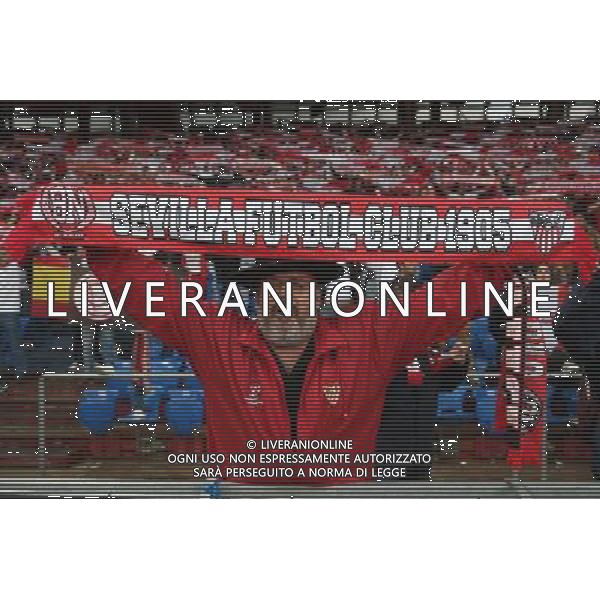 BAZYLEA 18.05.2016 MECZ FINAL LIGA EUROPY SEZON 2015/16 --- UEFA EUROPA LEAGUE FINAL MATCH IN BASEL: LIVERPOOL FC - SEVILLA FC KIBICE SEVILLA FC FOT. PIOTR KUCZA/NEWSPIX.PL --- Newspix.pl *** Local Caption *** www.newspix.pl mail us: info@newspix.pl call us: 0048 022 23 22 222 --- Polish Picture Agency by Ringier Axel Springer Poland / AGENZIA ALDO LIVERANI SAS - ITALY ONLY EDITORIAL USE ONLY Liverpool - Siviglia Finale UEFA Europa League 2015/2016 Basilea - 18.05.2016