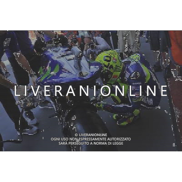 Valentino Rossi ai Box durante le prove libere del MotoGP Gran Premio di Italia Â© PIAZZOLLA / AGENZIA ALDO LIVERANI SAS Motomondiale, Prove Libere, Gran Premio d\'Italia TIM, Mugello 20/05/2016 