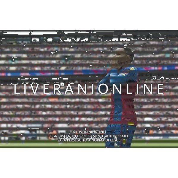 GOAL CELEBRATION - Crystal Palace\'s Jason Puncheon celebrates scoring the opening goal Photographer Craig Mercer/CameraSport Football - The Emirates FA Cup Final - Crystal Palace Manchester United - Saturday 21st May 2016 - Wembley - London © CameraSport - 43 Linden Ave. Countesthorpe. Leicester. England. LE8 5PG - Tel: +44 (0) 116 277 4147 - admin@camerasport.com - www.camerasport.com AG ALDO LIVERANI SAS ONLY ITALY