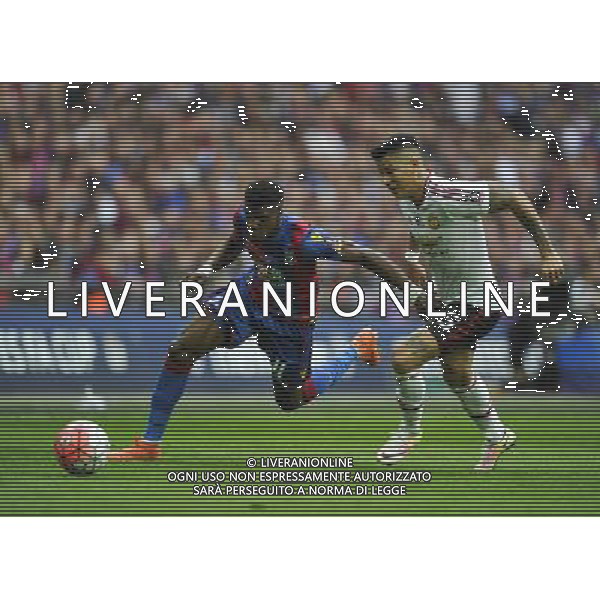 Crystal Palace\'s Wilfried Zaha holds off the challenge from Manchester United\'s Marcos Rojo Photographer Ashley Western/CameraSport Football - The Emirates FA Cup Final - Crystal Palace Manchester United - Saturday 21st May 2016 - Wembley - London © CameraSport - 43 Linden Ave. Countesthorpe. Leicester. England. LE8 5PG - Tel: +44 (0) 116 277 4147 - admin@camerasport.com - www.camerasport.com AG ALDO LIVERANI SAS ONLY ITALY