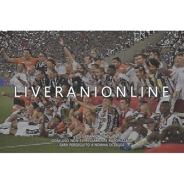 Finale TIM CUP 2015-2016 Roma - 21.05.2016 - Stadio Olimpico - - Juventus vs Milan - nella foto: La Juventus con la Coppa / Ph. Corradetti - AGENZIA ALDO LIVERANI SAS