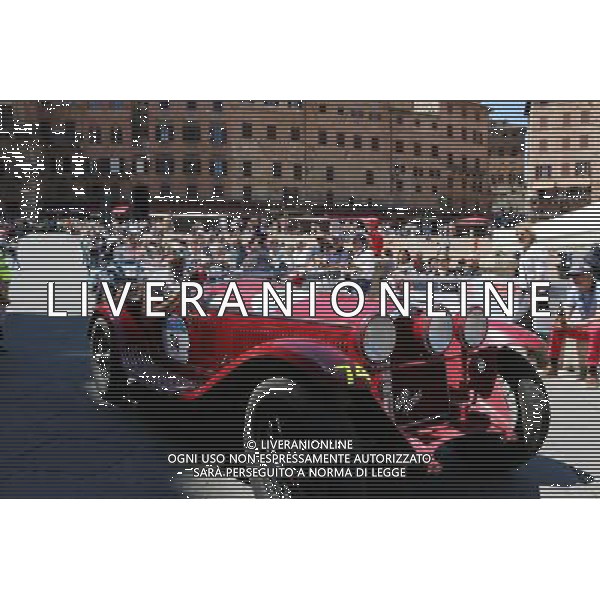 1000 Miglia 2016: passaggi vari da Roma a Parma - Auto 74 Vesco a Siena PH MARCO RIZZINI AG ALDO LIVERANI SAS