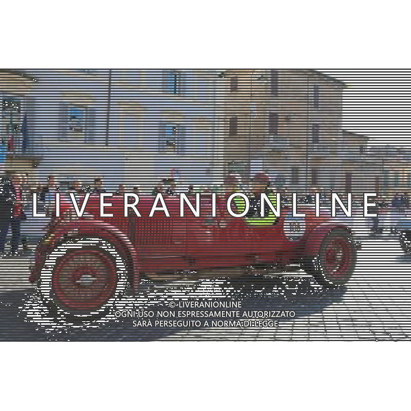 1000 Miglia 2016: passaggi vari da Roma a Parma . Ronciglione auto 106 PH MARCO RIZZINI AG ALDO LIVERANI SAS