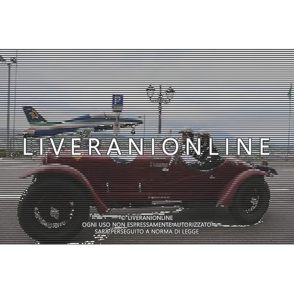 1000 Miglia 2016: passaggio a Loreto auto 85 Giordano Mozzi Freccia Tricolore PH MARCO RIZZINI AG ALDO LIVERANI SAS