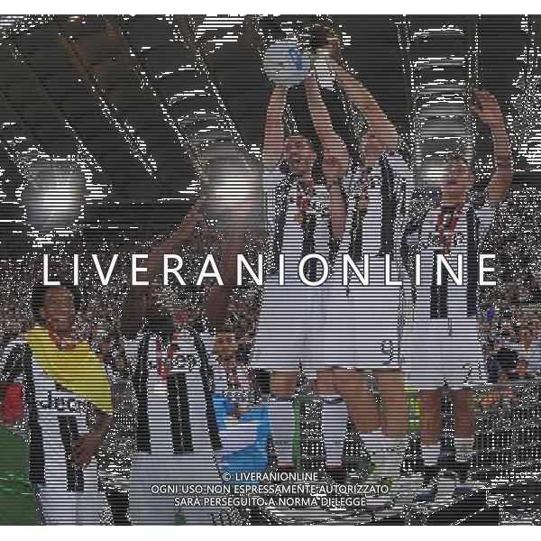 Coppa Italia TIM Cup 2015/2016 Finale Roma - 21.05.2016 Milan-Juventus Nella Foto:Leonardo Bonucci-Paulo Dybala-Alvaro Morata-Paul Pogba-Juan Cuadrado con la coppa /Ph.Vitez-Ag. Aldo Liverani