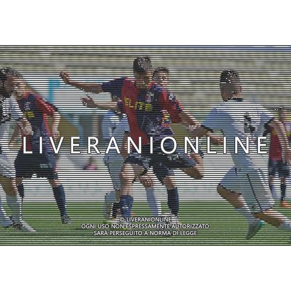 LND Serie D Poule Scudetto 2015/2016 Girone 2 Parma - 22.05.2016 Parma-Sambenedettese Nella Foto:sorrentino lorenzo prova il tiro da fuori /Ph.Vitez-Ag. Aldo Liverani
