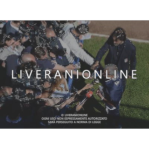 Raduno Nazionale Italiana Pre Europeo UEFA Francia 2016 Firenze - 24.05.2016 Allenamento Nella Foto:il dottor castellacci spiega lo stato degli infortunati ai giornalisti /Ph.Vitez-Ag. Aldo Liverani