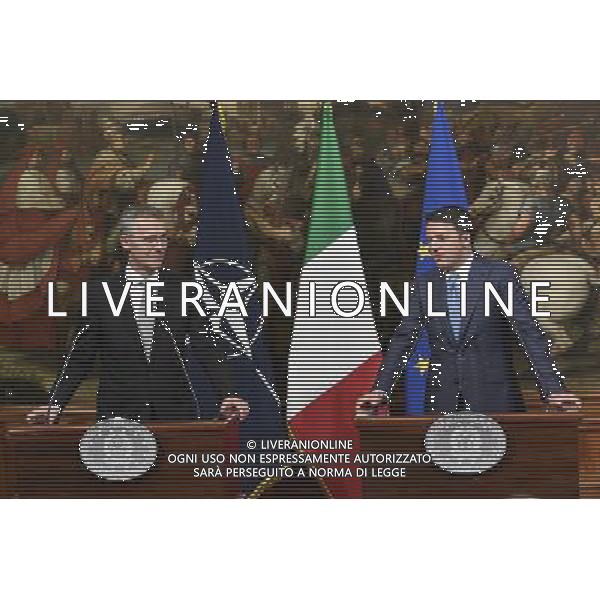 Il Presidente del Consiglio dei Ministri Matteo Renzi riceve il segretario generale della Nato Jens Stoltenberg - Roma - 24.05.2016 - Palazzo Chigi - nella foto: Matteo Renzi e Jens Stoltenberg / Ph. Corradetti - AGENZIA ALDO LIVERANI SAS