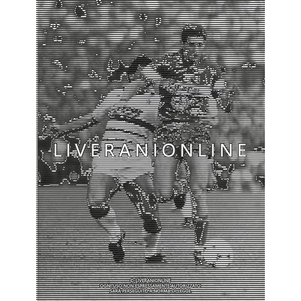 RETROSPETTIVA DANIELE MASSARO CALCIATORE NELLA FOTO DANIELE MASSARO CON LA MAGLIA DELLA FIORENTINA AG ALDO LIVERANI SAS