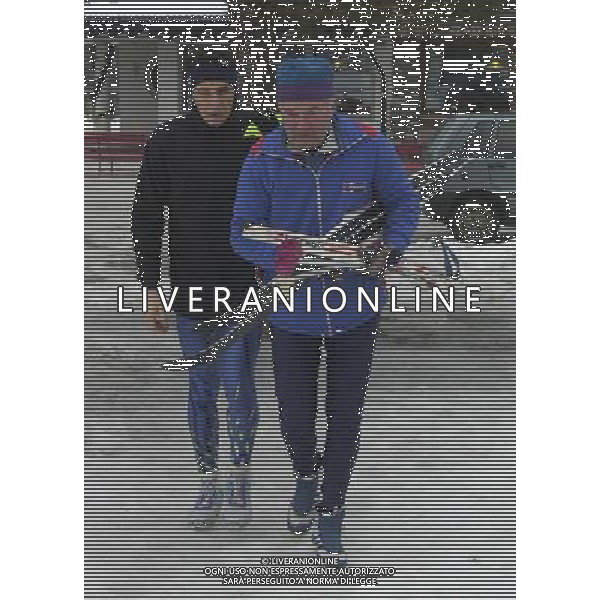 FALCADE (BELLUNO) 08/02/2001 NELLA FOTO:IL NON VEDENTE MAURO PORPORA CON IL SUO ACCOMPAGNATORE MARINO FOTOSERVIZIO:TEKNOPHOTO/ALDO LIVERANI