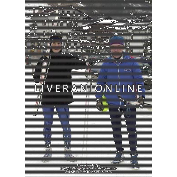 FALCADE (BELLUNO) 08/02/2001 NELLA FOTO:MAURO PORPORA ED IL SUO ACCOMPAGNATORE MARINO CORRADINI FOTOSERVIZIO:TEKNOPHOTO/ALDO LIVERANI