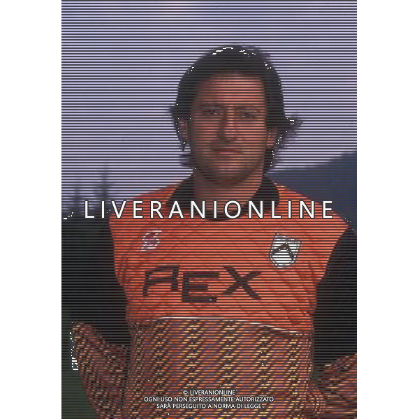 RETROSPETTIVA CLAUDIO GARELLA CALCIATORE NELLA FOTO CLAUDIO GARELLA CON LA MAGLIA UDINESE AG ALDO LIVERANI SAS