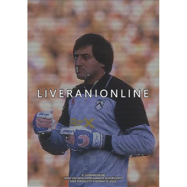 RETROSPETTIVA CLAUDIO GARELLA CALCIATORE NELLA FOTO CLAUDIO GARELLA CON LA MAGLIA DELL\'UDINESE AG ALDO LIVERANI SAS
