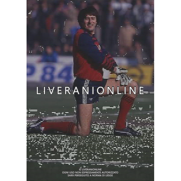 RETROSPETTIVA CLAUDIO GARELLA CALCIATORE NELLA FOTO CLAUDIO GARELLA CON LA MAGLIA DEL VERONA AG ALDO LIVERANI SAS