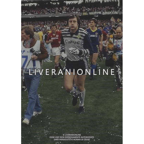RETROSPETTIVA CLAUDIO GARELLA CALCIATORE NELLA FOTO CLAUDIO GARELLA CON LA MAGLIA DEL VERONA AG ALDO LIVERANI SAS