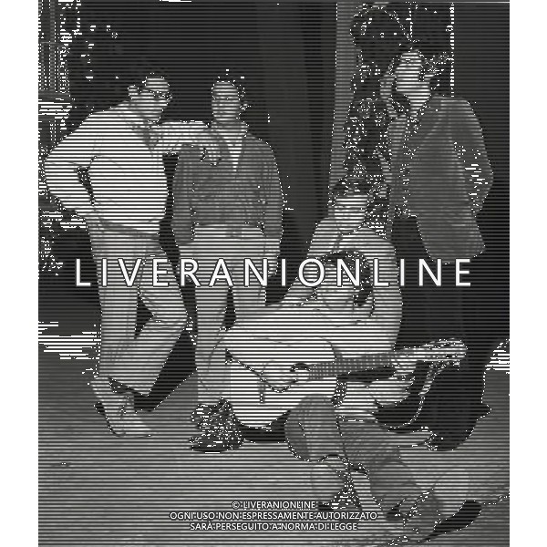 Lino Toffolo attore, cantautore e cabarettista italiano - Retrospettiva nella foto con Renato Pozzetto, Cochi Ponzoni, Enzo Jannacci e Teo Teocoli © Archivio / AGENZIA ALDO LIVERANI SAS