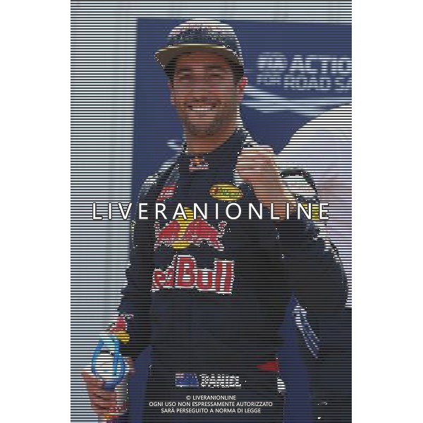 Daniel Ricciardo (AUS) Red Bull Racing RB12 gets pole position. 28.05.2016. Formula 1 World Championship, Rd 6, Monaco Grand Prix, Monte Carlo, Monaco, Qualifying Day. AG ALDO LIVERANI SAS ONLY ITALY 