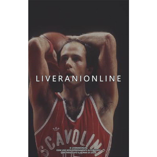 RETROSPETTIVA MIKE SILVESTER NELLA FOTO MIKE SILVESTER CON LA MAGLIA DELLA SCAVOLINI PESARO AG ALDO LIVERANI SAS