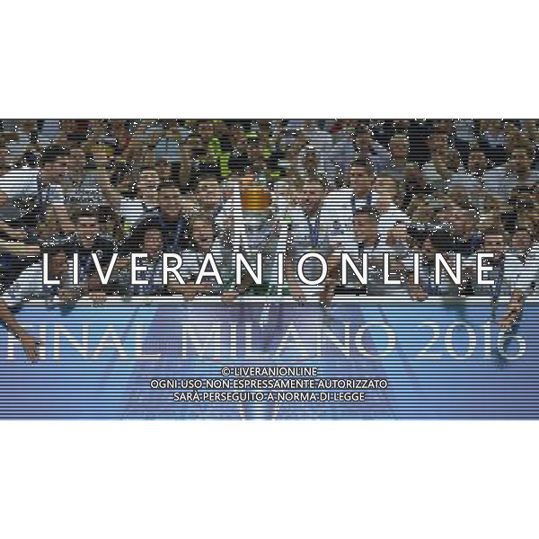 UEFA Champions League 2015/2016 Finale Milano - 28.05.2016 Real Madrid-Atletico Madrid Nella Foto:sergio ramos alza la coppa /Ph.Vitez-Ag. Aldo Liverani
