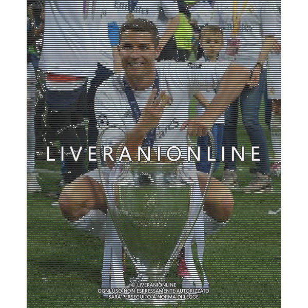 UEFA Champions League 2015/2016 Finale Milano - 28.05.2016 Real Madrid-Atletico Madrid Nella Foto:cristiano ronaldo con la coppa /Ph.Vitez-Ag. Aldo Liverani