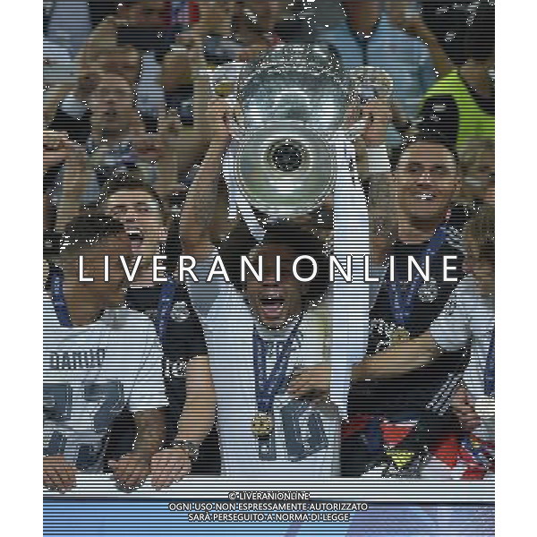 UEFA Champions League 2015/2016 Finale Milano - 28.05.2016 Real Madrid-Atletico Madrid Nella Foto:Marcelo con la coppa /Ph.Vitez-Ag. Aldo Liverani