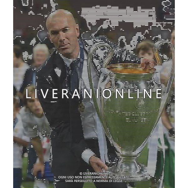 UEFA Champions League 2015/2016 Finale Milano - 28.05.2016 Real Madrid-Atletico Madrid Nella Foto:Zinedine Zidane con la coppa /Ph.Vitez-Ag. Aldo Liverani
