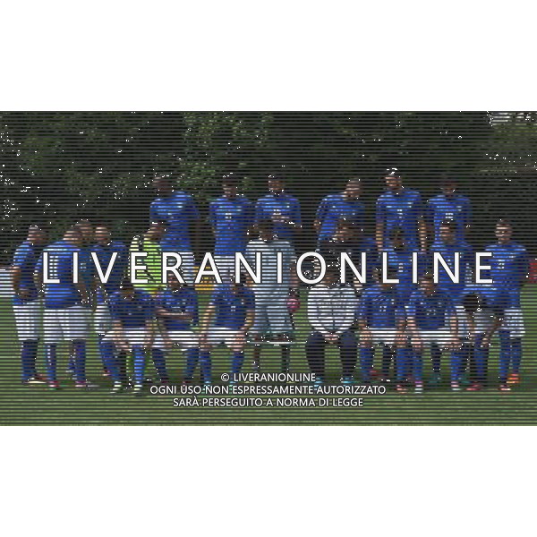 Raduno Nazionale Italiana Pre Europeo UEFA Francia 2016 Firenze - 01.06.2016 Foto Ufficiale Nella Foto:i giocatori e tavecchio si preparono per la foto /Ph.Vitez-Ag. Aldo Liverani
