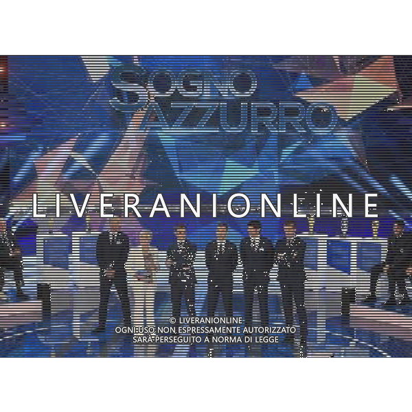 Trasmissione TV \' Sogno Azzurro \' Roma - 31.05.2016 - Studi Rai Teulada - nella foto: Antonella Clerici con Nicola Rizzoli unico arbitro italiano a Euro 2016 con i suoi collaboratori / Ph. Corradetti - AGENZIA ALDO LIVERANI SAS