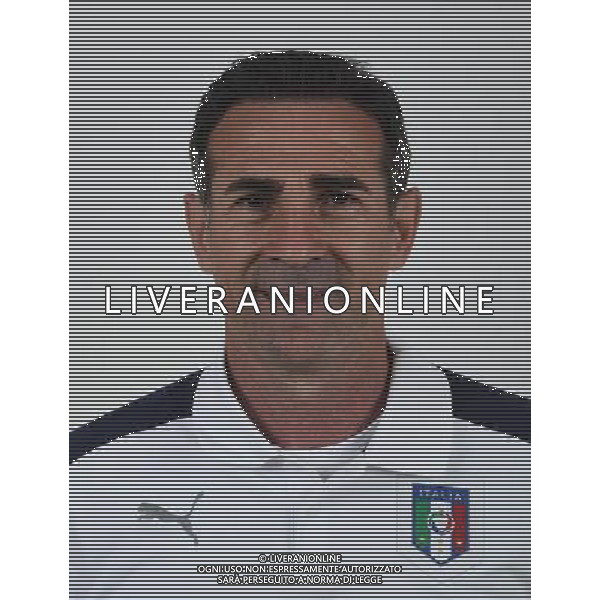 FLORENCE, ITALY - JUNE 01: Angelo Alessio of Italy pose for a photo ahead of the UEFA Euro 2016 at Coverciano on June 1, 2016 in Florence, Italy. (Photo by Claudio Villa/Getty Images)/Agenzia Aldo Liverani s.a.s.