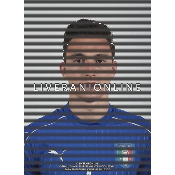 FLORENCE, ITALY - JUNE 01: Matteo Darmian of Italy pose for a photo ahead of the UEFA Euro 2016 at Coverciano on June 1, 2016 in Florence, Italy. (Photo by Claudio Villa/Getty Images)/Agenzia Aldo Liverani s.a.s.