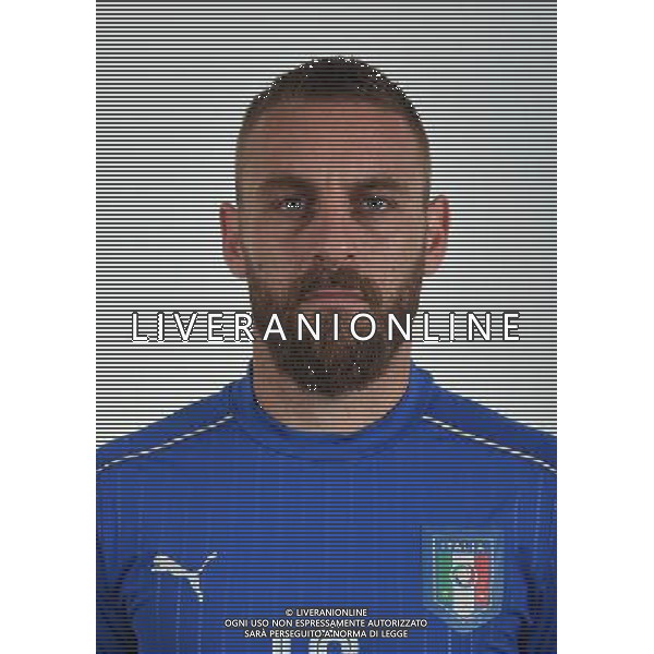 FLORENCE, ITALY - JUNE 01: Daniele De Rossi of Italy pose for a photo ahead of the UEFA Euro 2016 at Coverciano on June 1, 2016 in Florence, Italy. (Photo by Claudio Villa/Getty Images)/Agenzia Aldo Liverani s.a.s.