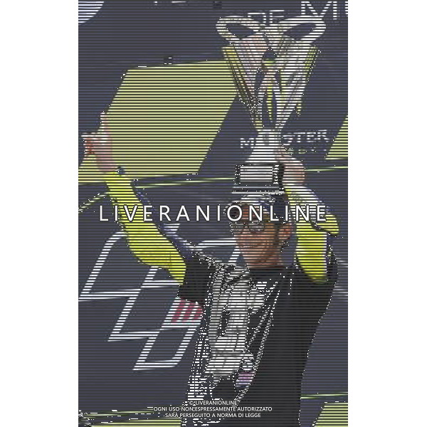 05.06.2016. MontmelÃ², Spagna. Valentino Rossi festeggia il primo posto. Â©PIAZZOLLA AGENZIA ALDO LIVERANI SAS Montmelo\' Gp Spagna - motomondiale Gran Premio di Catalunya Gara e Podio 05.06.2016